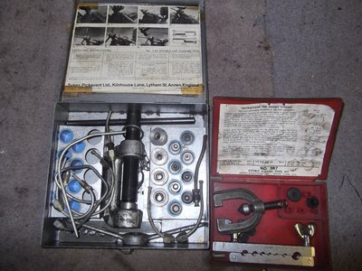 brake tools 002 (2304 x 1728).jpg and 
